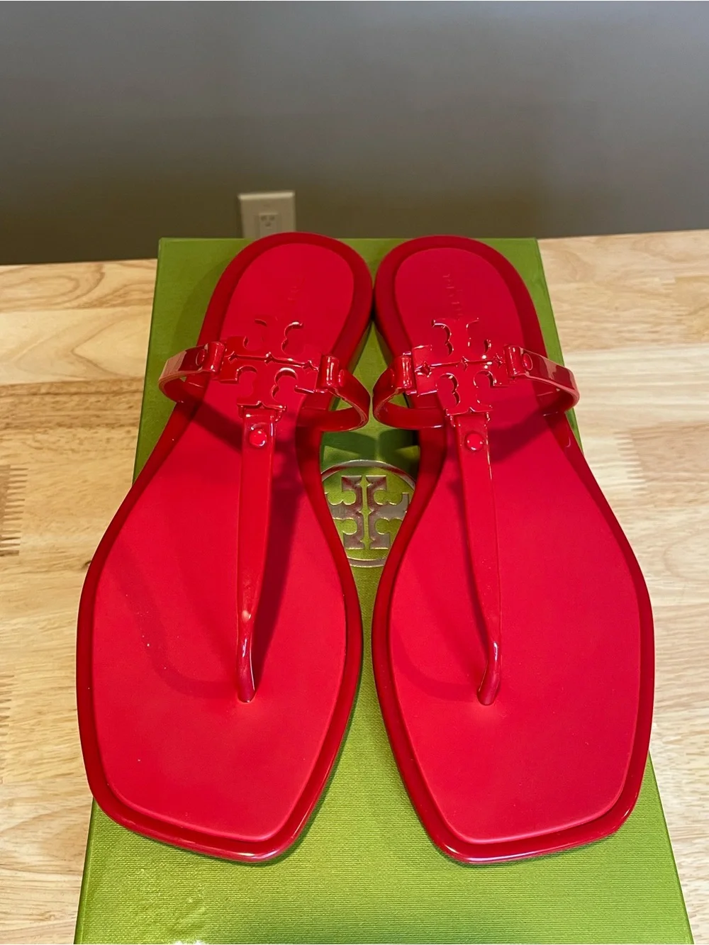 Tory Burch Roxanne Jelly Sandals (Brilliant Red, size 10) NIB